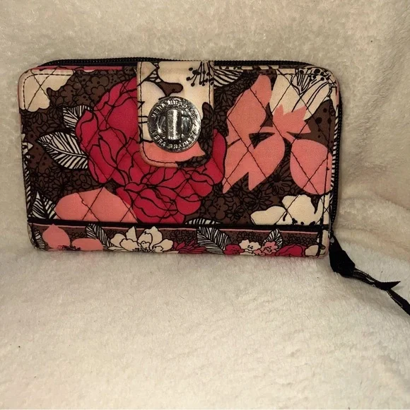Vera Bradley Turn lock zip around Wallet - Pink, Brown, White preowned - Picture 1 of 5